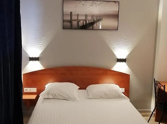 Des Lices - Hotell 2*