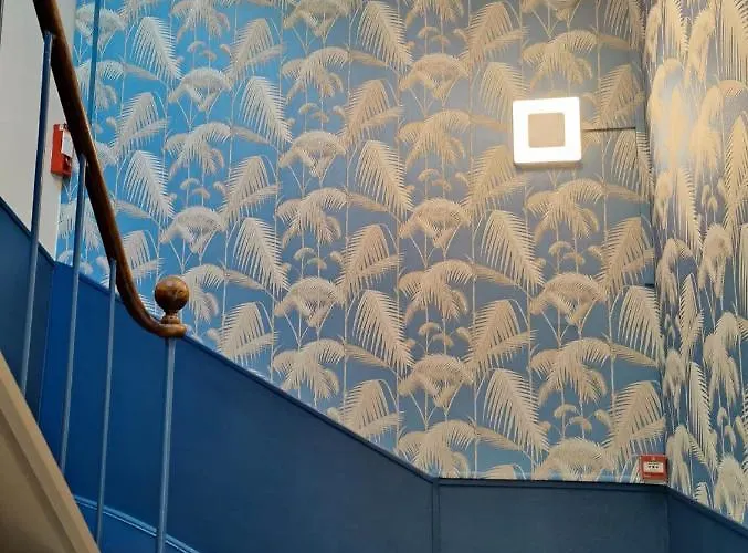 Des Lices - فندق 2*